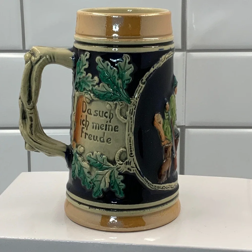 Vintage‎ Western Germany Beer Stein Hunter Scene Ceramic Mug Cobalt Blue Relief